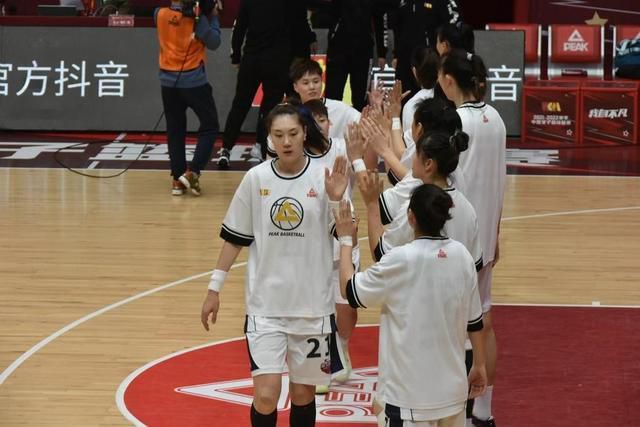 我想接下来他能够安心备战接下来与纽卡的比赛了，他的付出对球队太有帮助了。